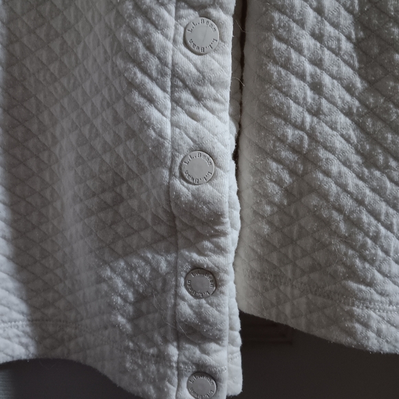 L.L. Bean cream colored size Med pullover top - Picture 4 of 4